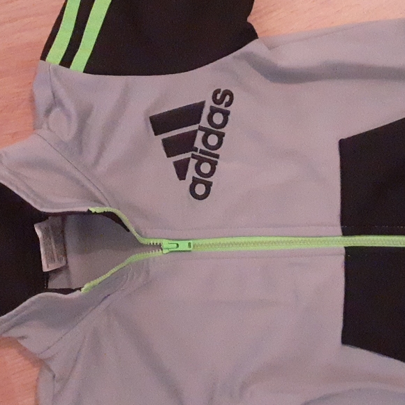 Adidas zip up jacket - Picture 4 of 7